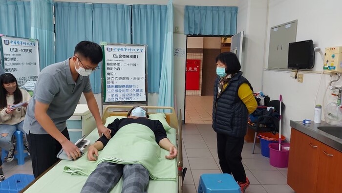 長期照顧實務人才培育學程-業師技術教學指導-生命徵象測量圖片