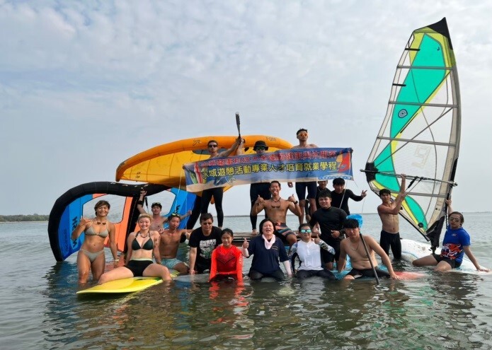 水域遊憩活動專業人才培育就業學程-SUP、風浪板上課-1圖片