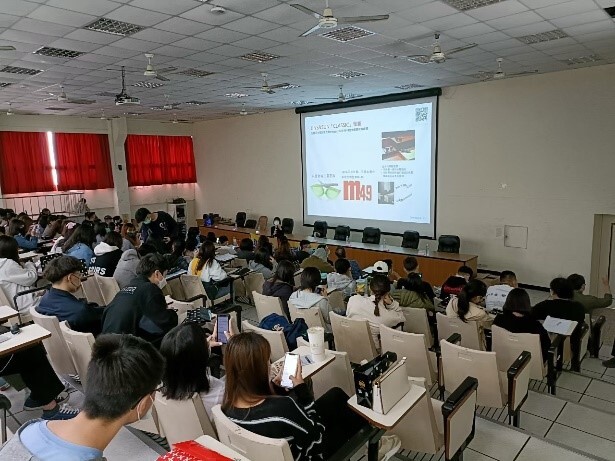 眼屈光術前評估人才培育就業學程-各大眼鏡連鎖公司企業分享圖片
