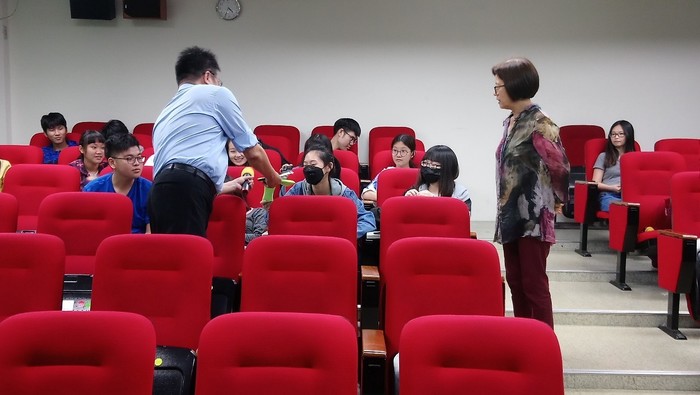 107學年度－校園巡迴宣導-勞工法令向下紮根 (台南市政府勞工局)圖片