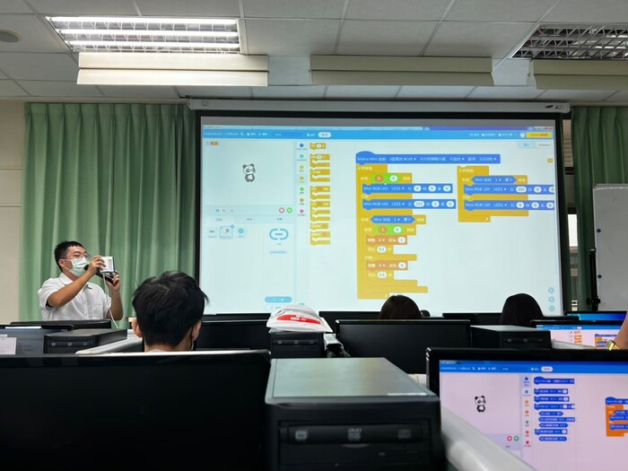 智慧3C健康創作技能實務學程-智慧3C健康實務創作-智慧藥盒實作2圖片